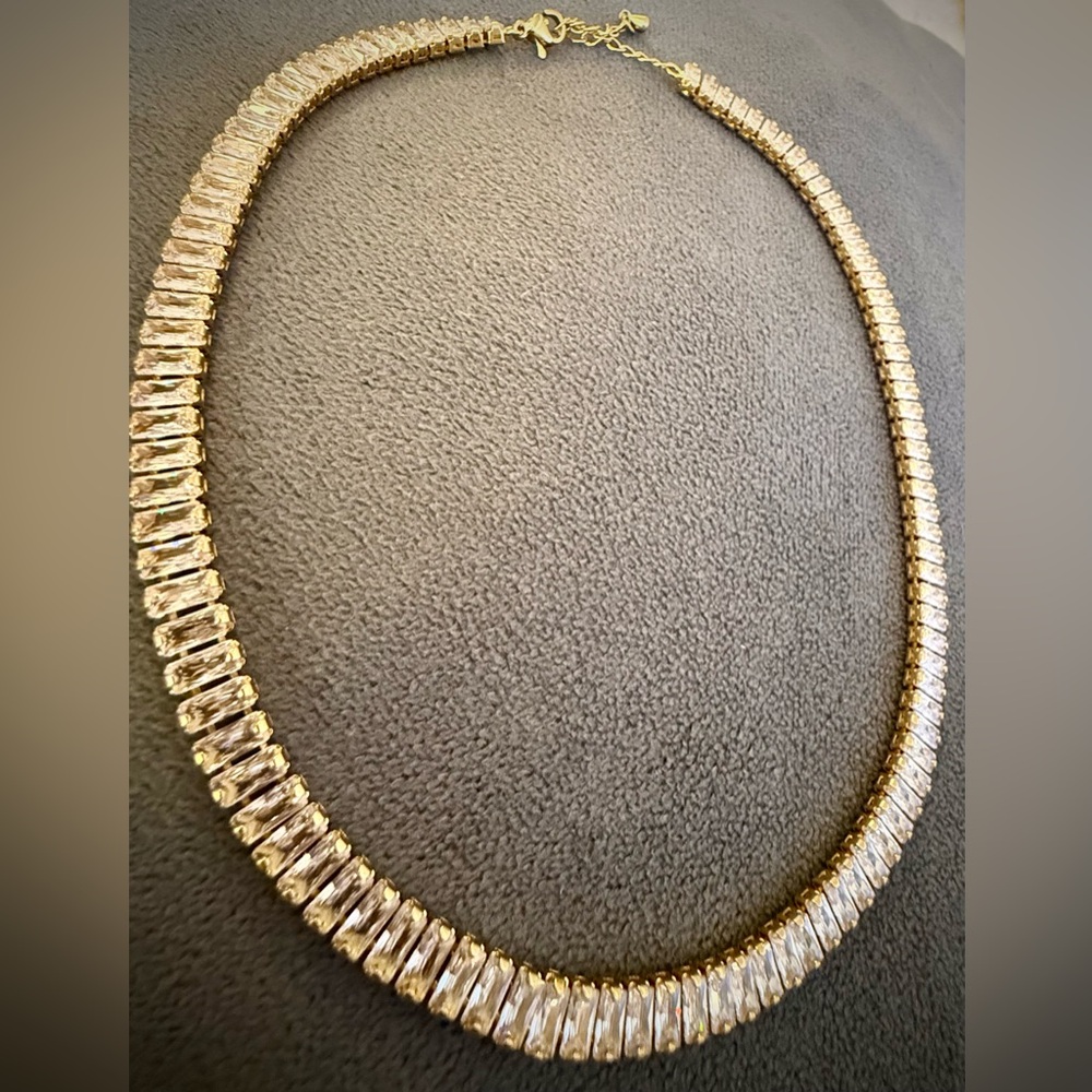Crystal Tennis Necklace - Elegant Women's Jewelry